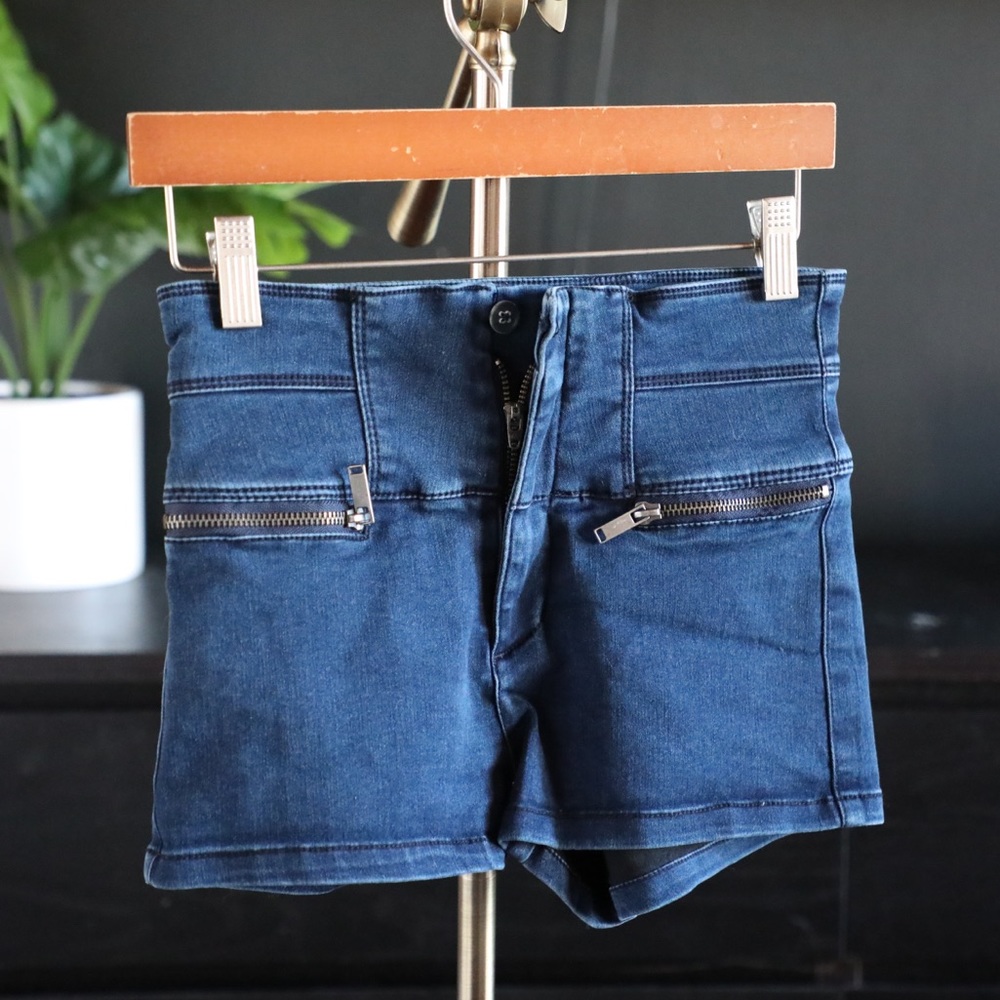 High waisted jeans shorts
